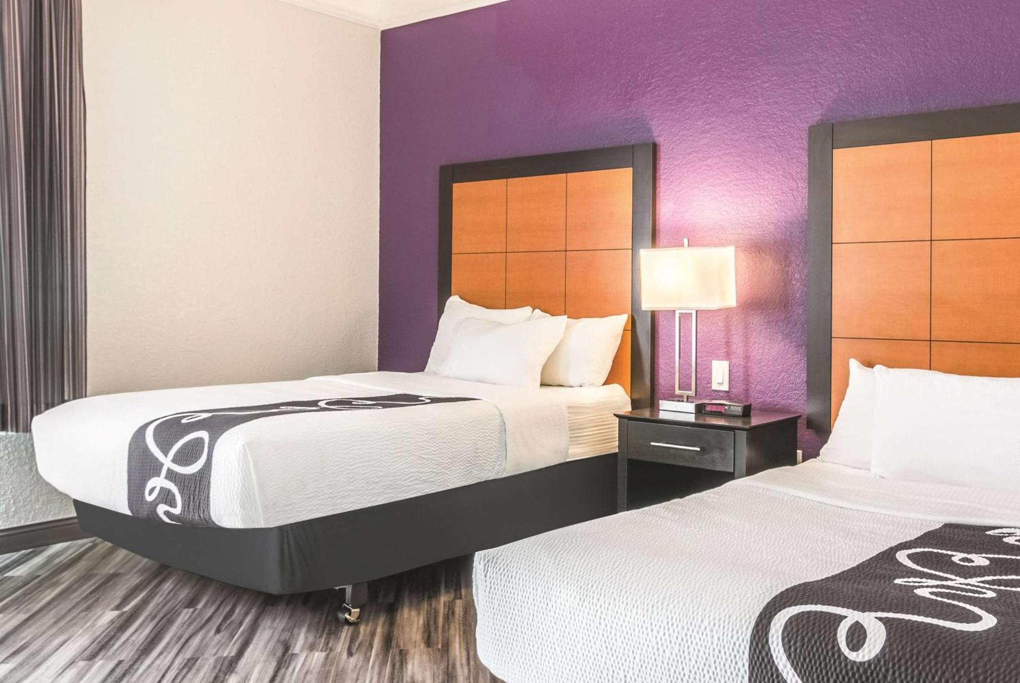 Deluxe Double Room Two Double Beds Non-Smoking