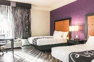 Deluxe Double Room Two Double Beds Non-Smoking
